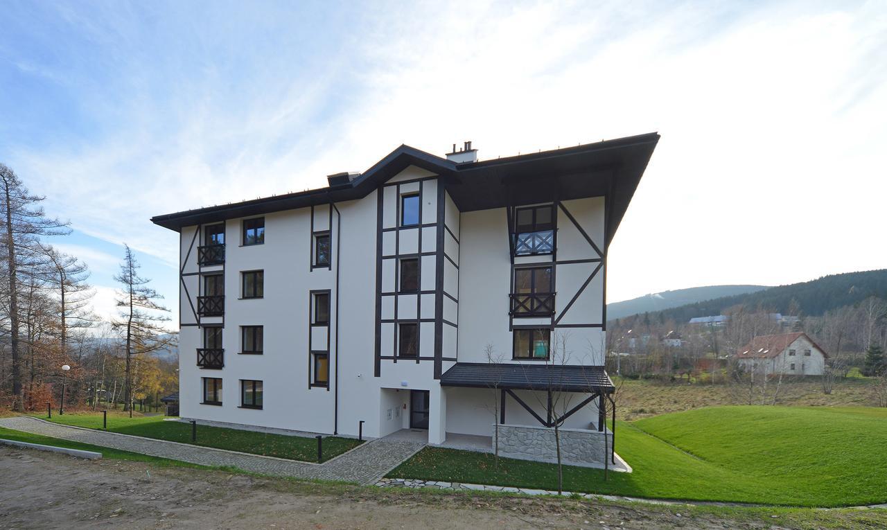 Eleganckie Apartamenty Sun Seasons 24 W Swieradowie Zdroju Z Widokiem Na Gory By Noclegi Renters Świeradów-Zdrój Exterior foto